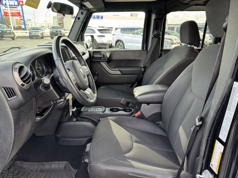 Used 2016 Jeep Wrangler Unlimited Sport w/ Connectivity Group image 25