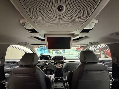 Used 2022 Honda Odyssey Touring image 13