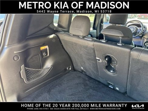 Used 2017 Jeep Renegade Altitude AWD/4WD image 30