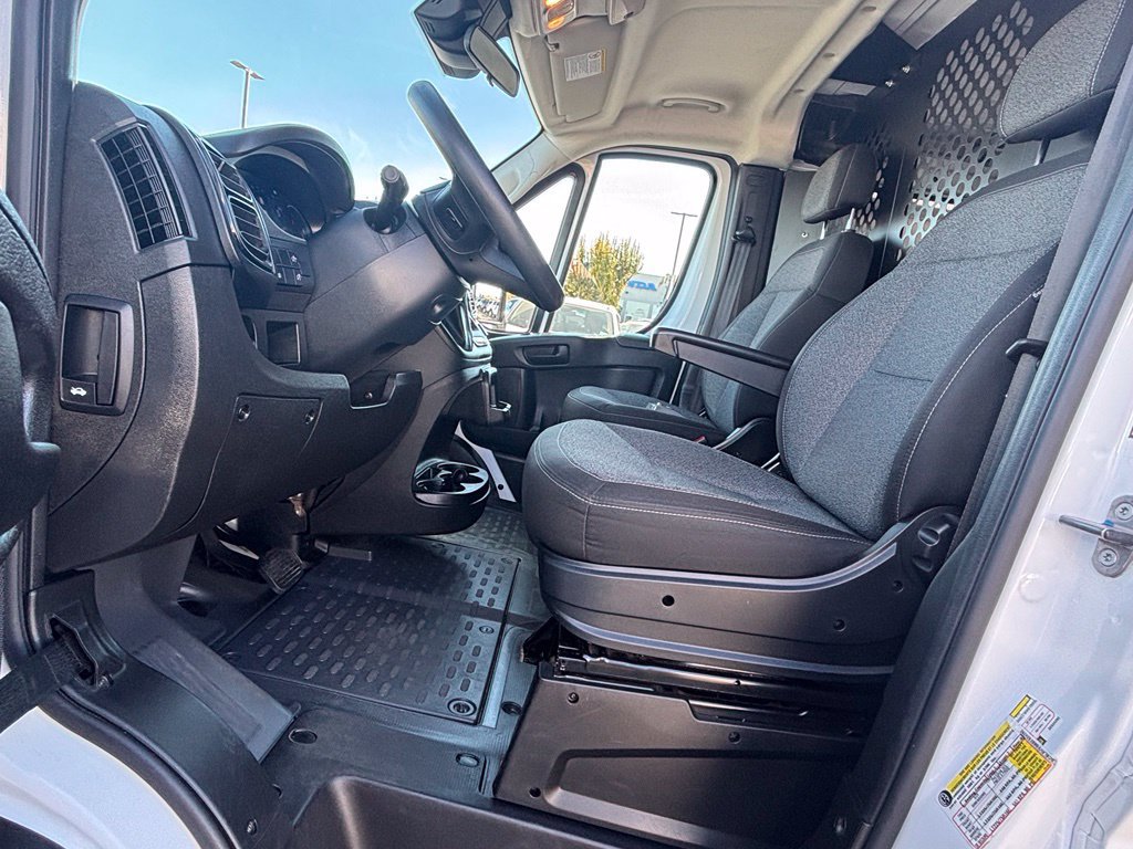 Used 2025 RAM ProMaster 2500 w/ U-Haul Equipment Group FWD image 7