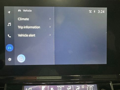 Used 2025 Toyota Sienna LE FWD image 29