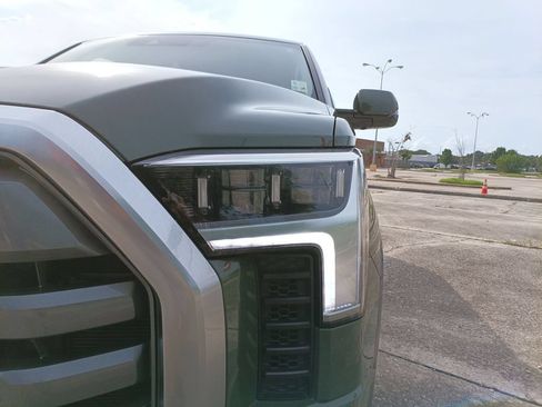 Used 2023 Toyota Tundra Limited AWD/4WD image 10