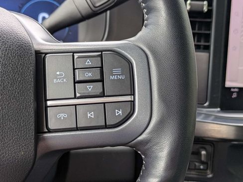Used 2024 Ford F250 Lariat w/ Black Appearance Package AWD/4WD image 27