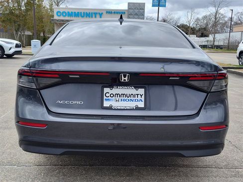 Used 2025 Honda Accord LX image 7
