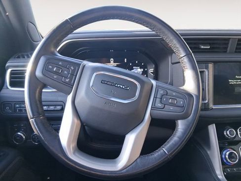 Used 2022 GMC Yukon Denali w/ Max Trailering Package image 12