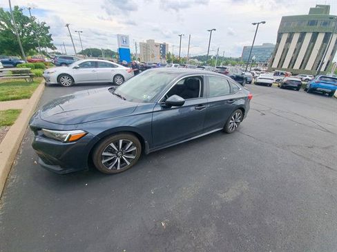 Used 2023 Honda Civic EX image 1
