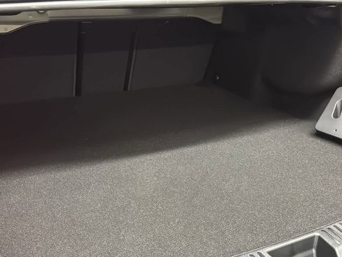 New 2026 Mercedes-Benz E 53 AMG e 4MATIC Sedan image 34