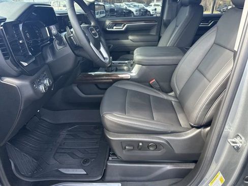 Used 2025 GMC Sierra 1500 Elevation w/ Elevation Premium Package image 10