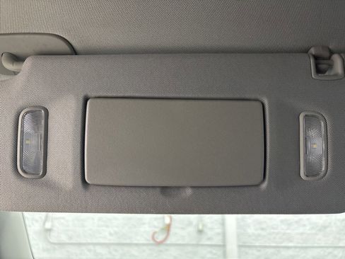 Used 2017 Chevrolet Suburban Premier image 21