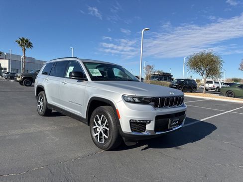 Used 2024 Jeep Grand Cherokee L Limited w/ Luxury Tech Group II image 1