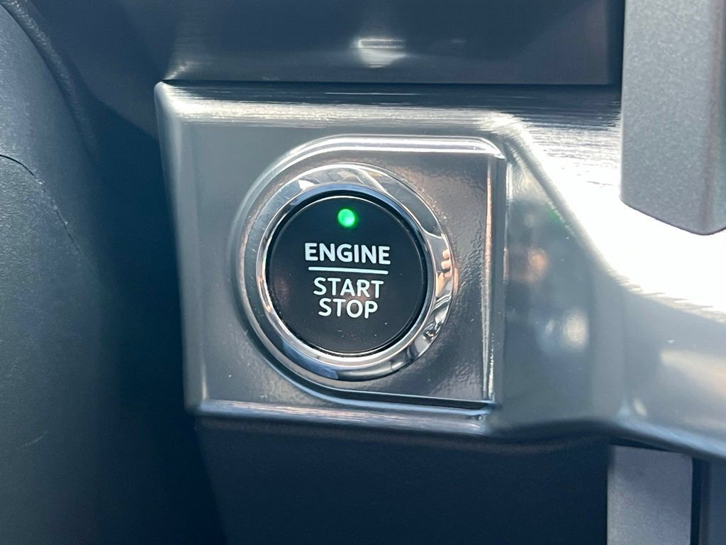 Used 2021 Ford F150 Lariat w/ Equipment Group 502A High AWD/4WD image 37
