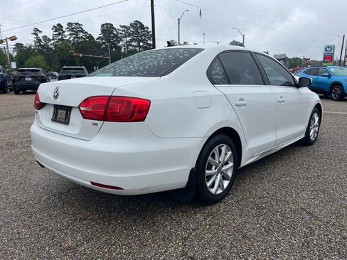 Used 2014 Volkswagen Jetta SE FWD image 4