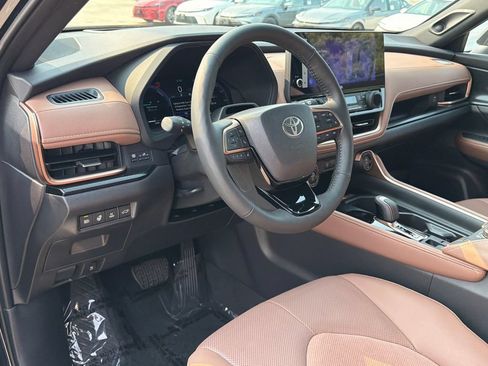 Used 2026 Toyota Grand Highlander AWD Hybrid image 23