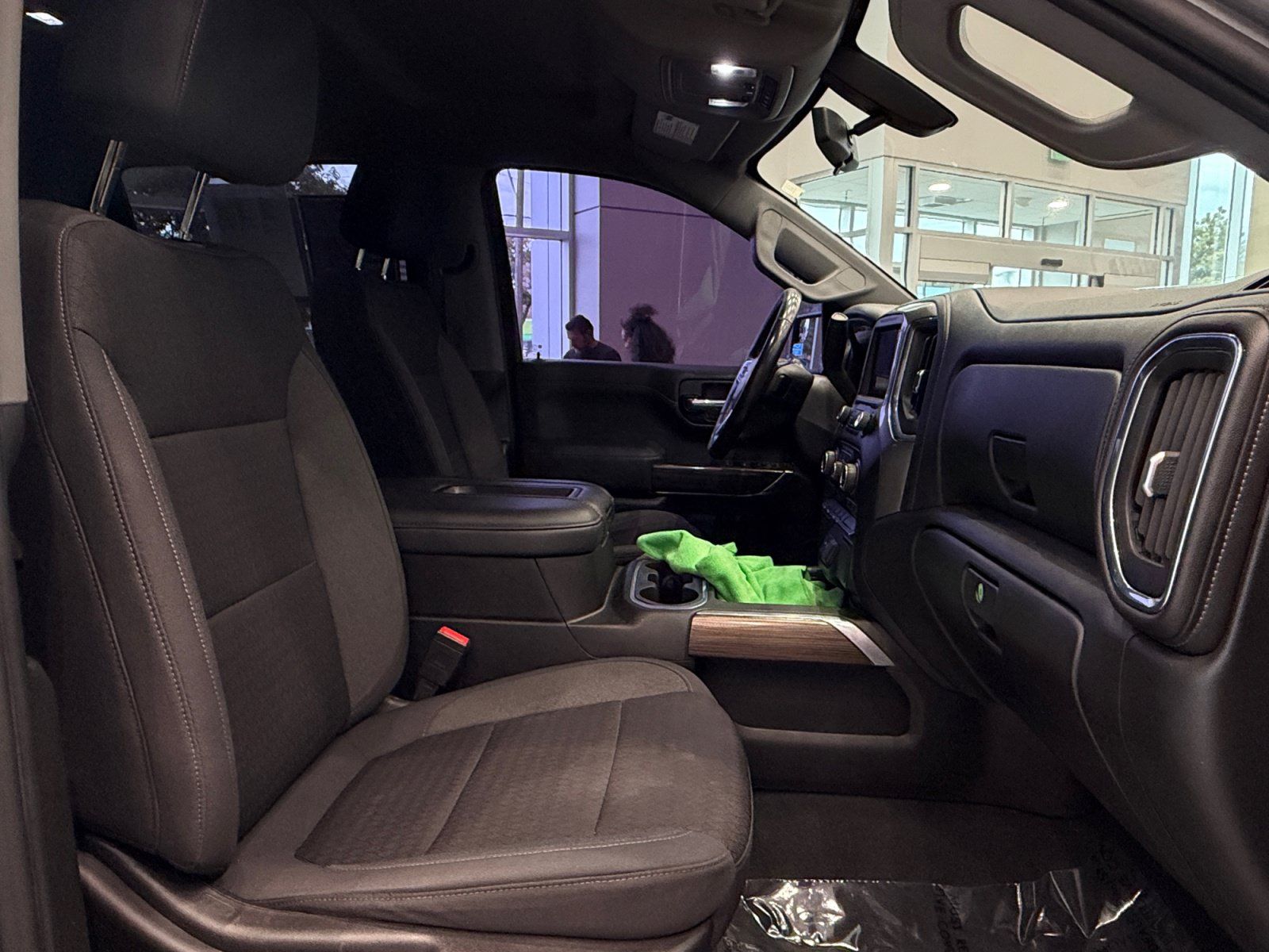 Used 2021 Chevrolet Silverado 1500 LT Trail Boss w/ Bed Protection Package AWD/4WD image 28