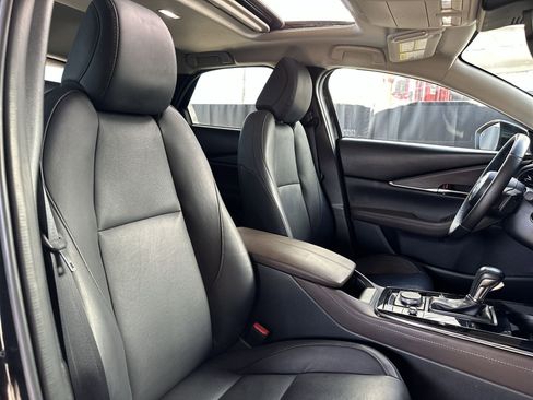 Used 2022 MAZDA CX-30 AWD 2.5 S w/ Premium Package image 26