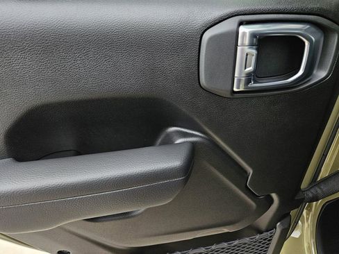 New 2026 Jeep Gladiator Mojave image 13