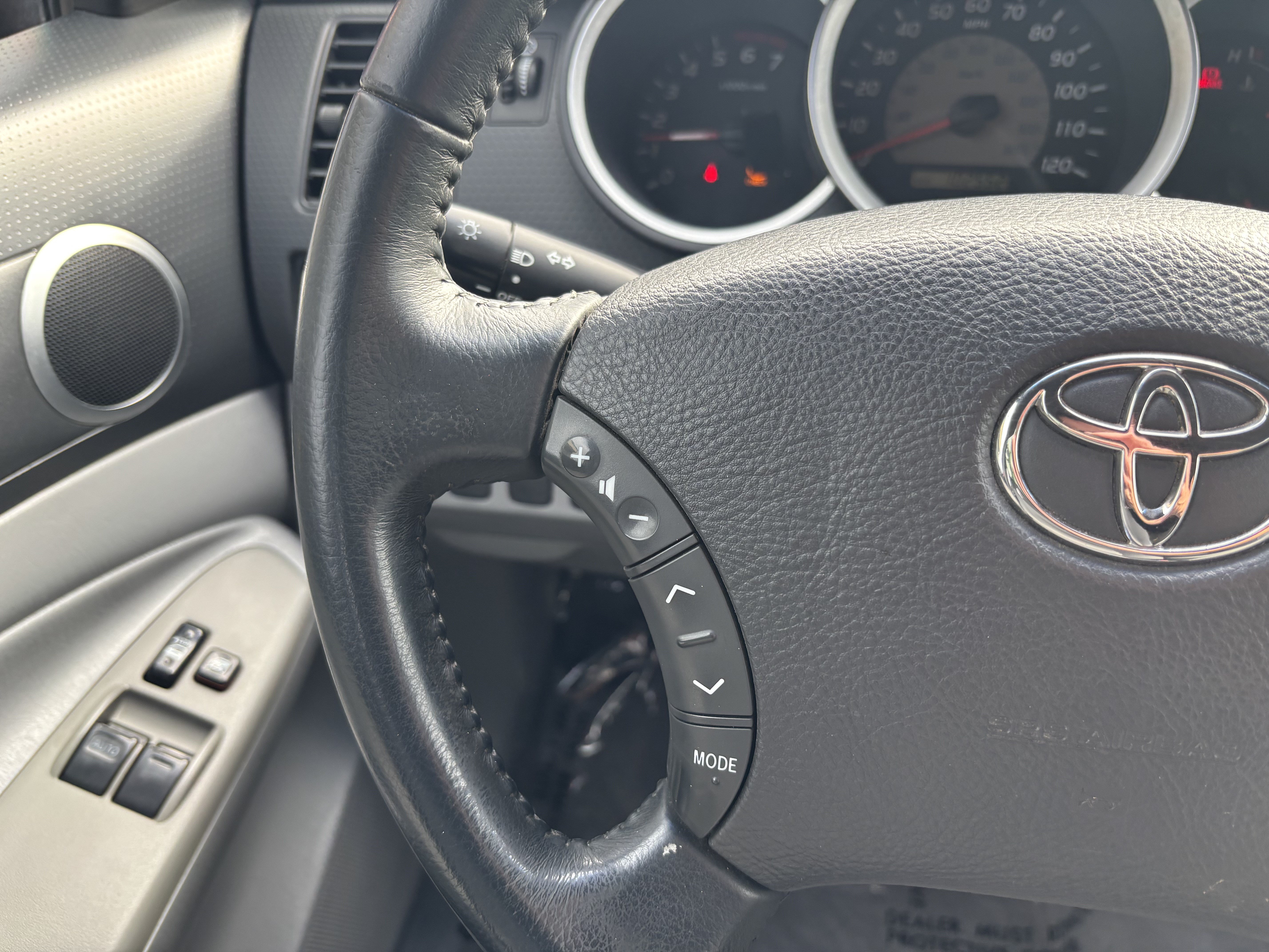 Used 2006 Toyota Tacoma X-Runner RWD image 15