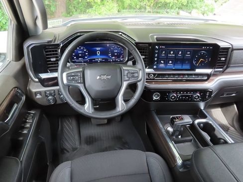 Certified 2023 Chevrolet Silverado 1500 RST AWD/4WD image 4