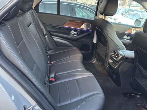 Used 2024 Mercedes-Benz GLE 450 4MATIC w/ Winter Package image 28