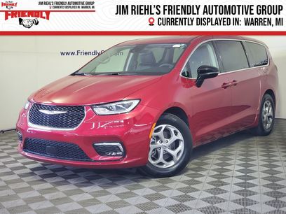 Used 2024 Chrysler Pacifica Limited