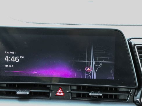 Used 2024 Kia Sportage EX FWD image 12