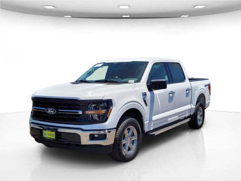 Used 2025 Ford F150 XLT w/ Equipment Group 301A Standard AWD/4WD image 11