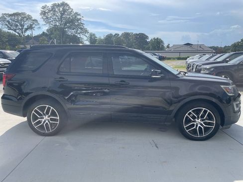 Used 2016 Ford Explorer Sport AWD/4WD image 9