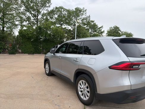 Used 2024 Toyota Grand Highlander FWD image 5