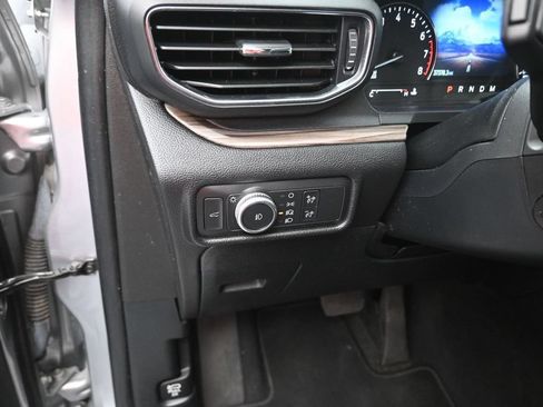 Used 2021 Ford Explorer Limited w/ Equipment Group 301A RWD image 13