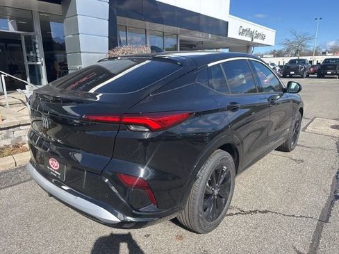 New 2026 Buick Envista Sport Touring image 8