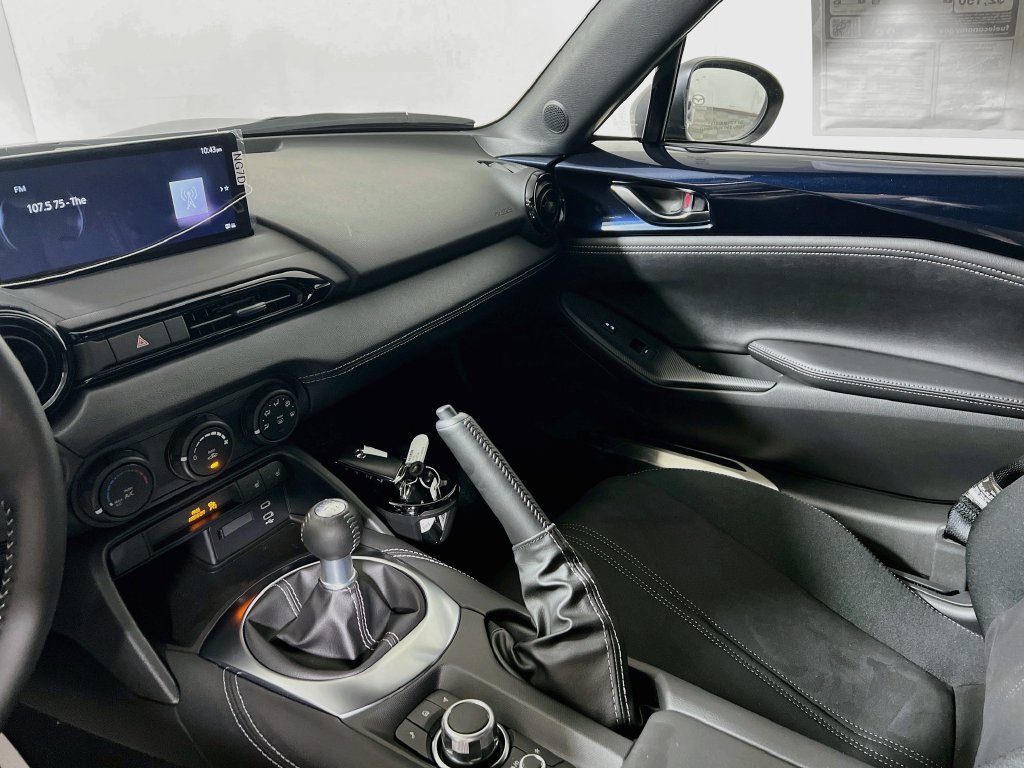 New 2026 MAZDA MX-5 Miata Club w/ Interior Package RWD image 18
