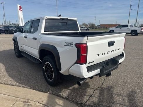 New 2026 Toyota Tacoma TRD Off-Road AWD/4WD image 5