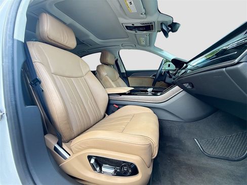 Used 2020 Audi A8 L 4.0T w/ Executive Package image 33