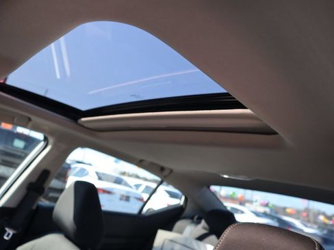 Used 2025 Nissan Altima 2.5 SV w/ SV Premium Package image 14