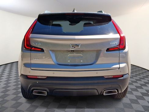 Used 2022 Cadillac XT4 Luxury w/ Cold Weather Package AWD/4WD image 5