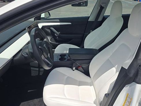 Used 2023 Tesla Model 3 Standard Range RWD image 5