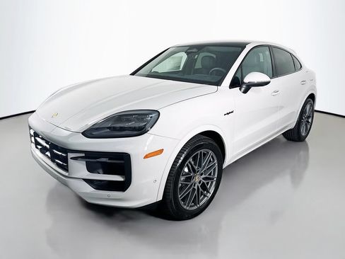 New 2026 Porsche Cayenne E-Hybrid Coupe AWD/4WD image 1