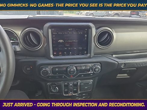 Used 2023 Jeep Wrangler Unlimited AWD/4WD image 19