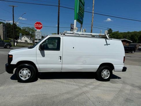 Used 2014 Ford E-250 and Econoline 250 w/ Power Group RWD image 2