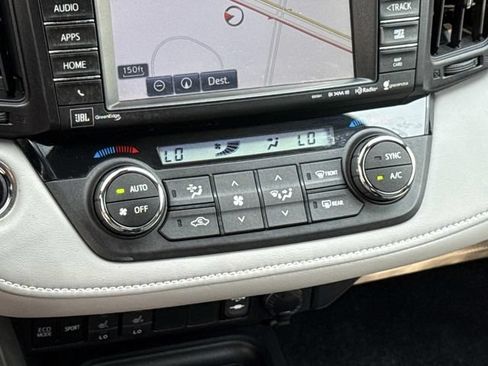 Used 2016 Toyota RAV4 Limited AWD/4WD image 22