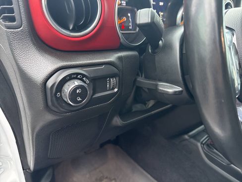 Used 2023 Jeep Gladiator Rubicon w/ Cold Weather Group AWD/4WD image 28