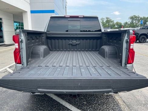 Used 2025 Chevrolet Silverado 1500 LTZ AWD/4WD image 7