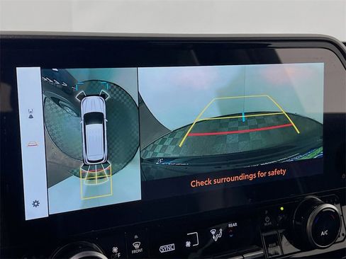 New 2026 Toyota Highlander Limited image 12