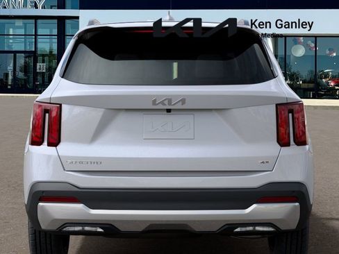 New 2026 Kia Sorento S AWD/4WD image 13
