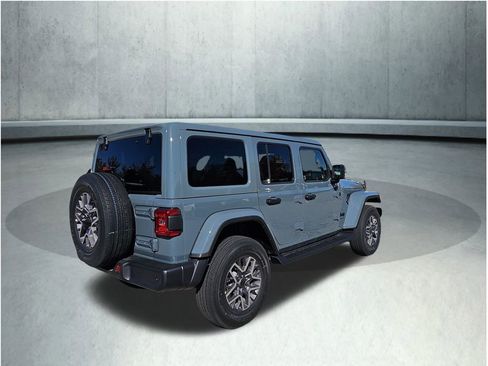 New 2026 Jeep Wrangler Unlimited Sahara AWD/4WD image 5