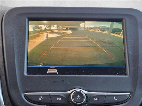 Used 2021 Chevrolet Equinox LT image 11