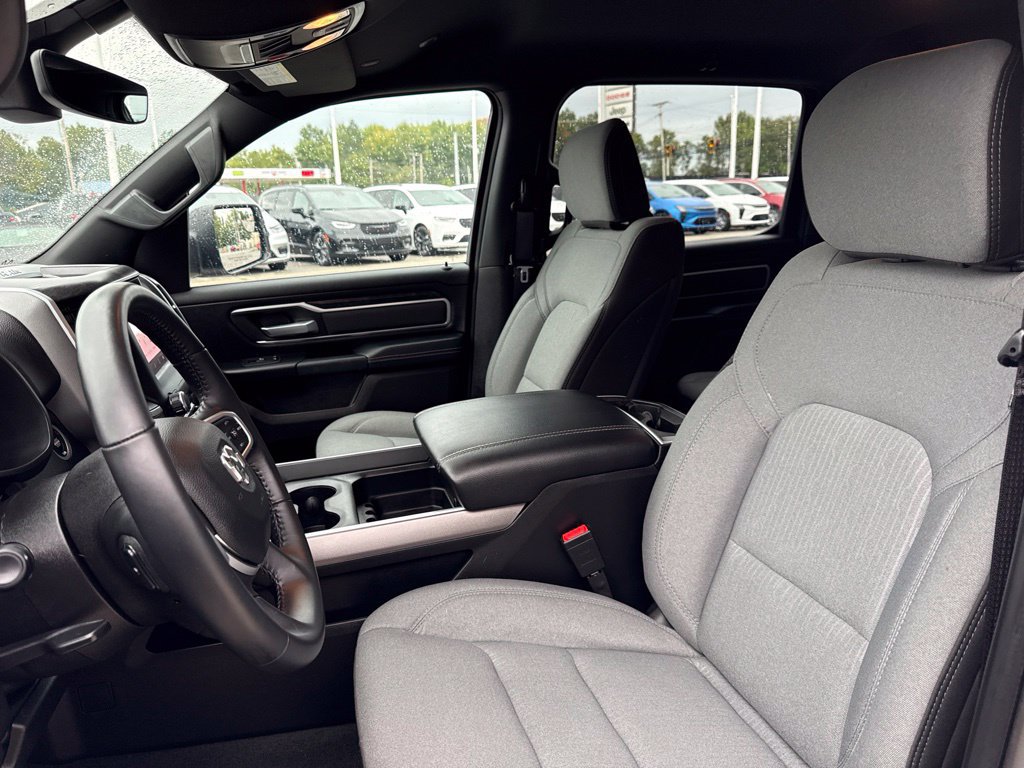 Used 2023 RAM 1500 Big Horn AWD/4WD image 32