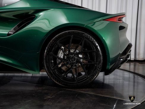 New 2026 Lotus Emira SE image 8