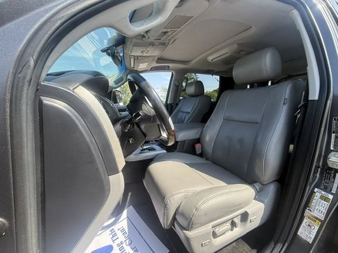 Used 2015 Toyota Sequoia Platinum RWD image 8
