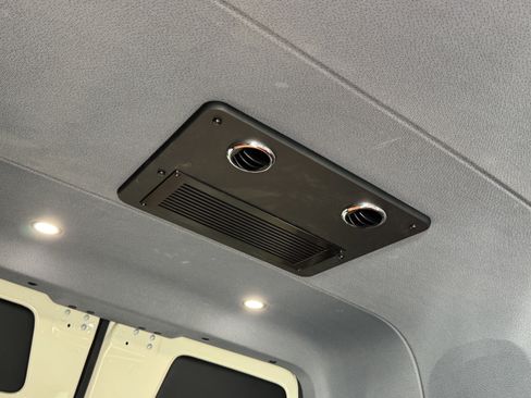 New 2024 Mercedes-Benz Sprinter 2500 image 18